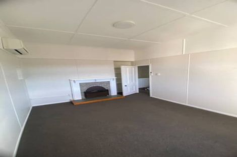 Photo of property in 16 Glendavar Street, Berhampore, Wellington, 6023