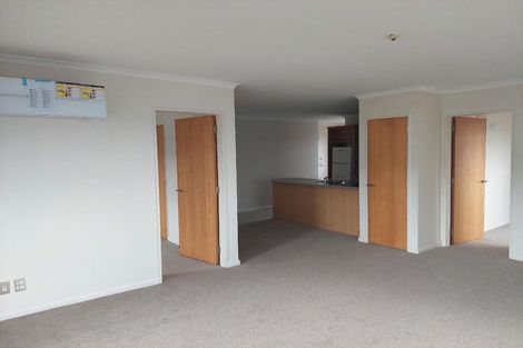 Photo of property in Endeavour Apartments, 24/125u Thorndon Quay, Pipitea, Wellington, 6011