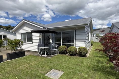 Photo of property in 2/77 Main Road, Wainuiomata, Lower Hutt, 5014