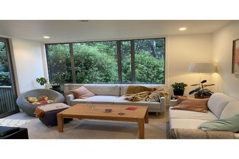 Photo of property in 37e Ngaio Road, Kelburn, Wellington, 6012