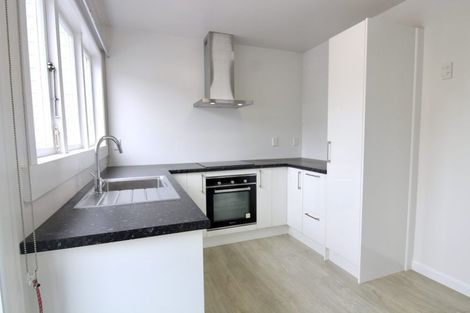 Photo of property in 18 Tamar Street, Island Bay, Wellington, 6023