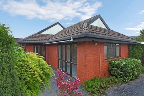 Photo of property in 29 Garreg Road, Fendalton, Christchurch, 8052