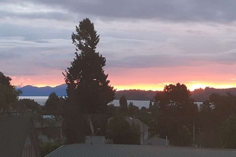 Photo of property in 2/37 Hinemoa Avenue, Taupo, 3330