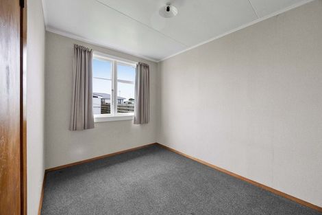 Photo of property in 4 Bone Crescent, Hawera, 4610