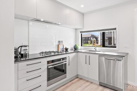 Photo of property in 3 Reakes Crescent, Wallaceville, Upper Hutt, 5018