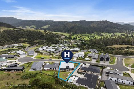 Photo of property in 13 Manatu Close, Whangamata, 3691