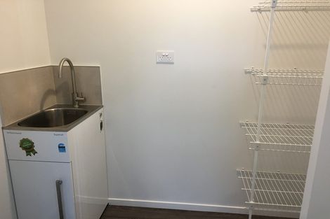 Photo of property in 2 Shortfin Place, Flat Bush, Auckland, 2019