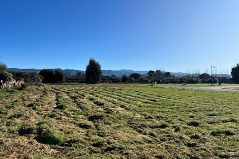 Photo of property in 1 Kakariki Crescent, Carterton, 5713