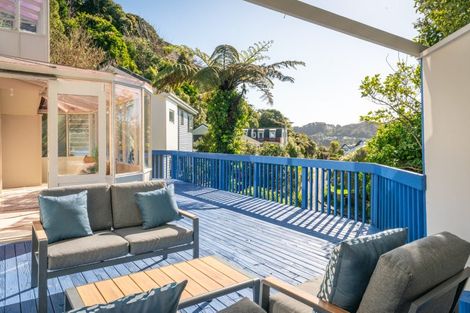 Photo of property in 11 Selkirk Way, Karori, Wellington, 6012