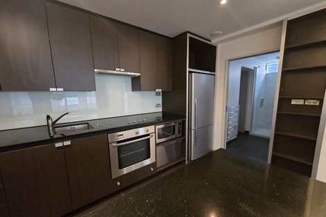 Photo of property in Summit Apartments, 11/184 Molesworth Street, Thorndon, Wellington, 6011
