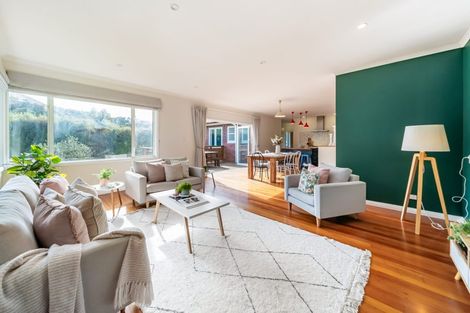 Photo of property in 8 Saint Albans Avenue, Karori, Wellington, 6012