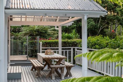 Photo of property in 316 Upper Waiwera Road, Puhoi, Silverdale, 0994