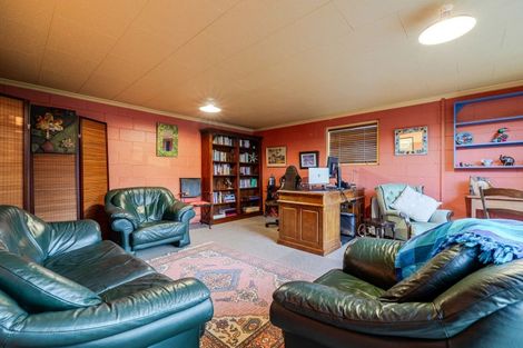 Photo of property in 3 Clarke Avenue, Highbury, Palmerston North, 4412