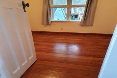 Photo of property in 22 Chamberlain Road, Karori, Wellington, 6012