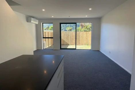 Photo of property in 71 Raukawa Street, Strathmore Park, Wellington, 6022