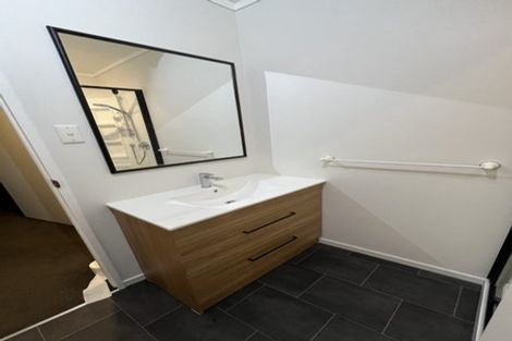 Photo of property in 70 Whitford Road, Botany Downs, Auckland, 2014
