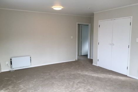 Photo of property in 2/13 Dolbear Street, Titirangi, Auckland, 0604