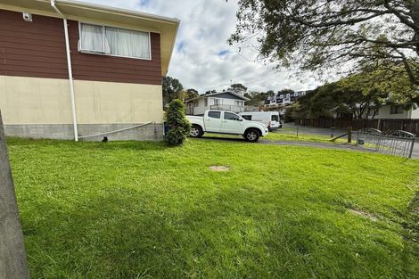 Photo of property in 25 Glenfinn Place, Massey, Auckland, 0614