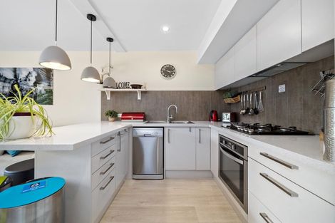 Photo of property in 67 Andrews Road, Queenstown, 9300