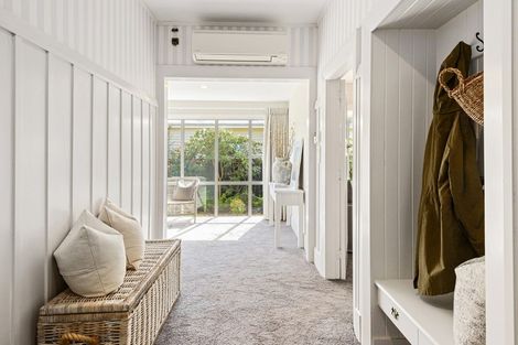 Photo of property in 4 Kenwyn Avenue, St Albans, Christchurch, 8052