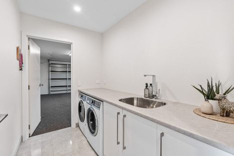 Photo of property in 64 Heathfield Drive, Mosgiel, 9024