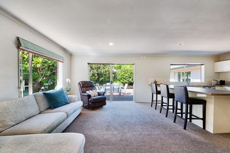 Photo of property in 22 Starlight Cove, Hobsonville, Auckland, 0618
