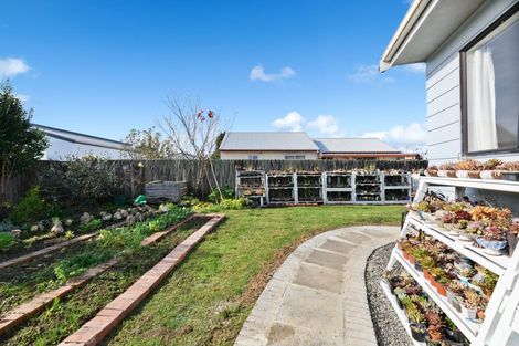 Photo of property in 31 Pomaria Road, Henderson, Auckland, 0610