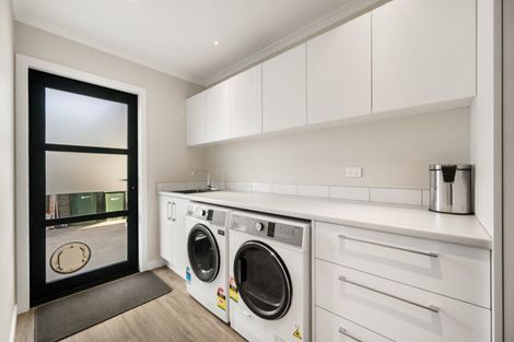 Photo of property in 210 Aubrey Road, Wanaka, 9305