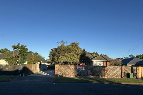 Photo of property in 11 Solway Avenue, Ilam, Christchurch, 8041