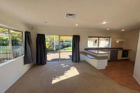 Photo of property in 28 Arataki Road, Havelock North, 4130