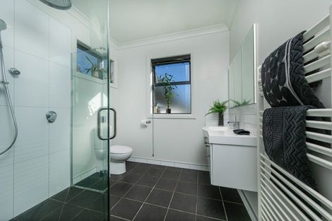 Photo of property in 6 Ryalls Way, Lake Hawea, Wanaka, 9382