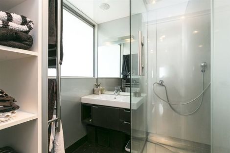 Photo of property in Manston Apartments, 145up1 Ohiro Road, Brooklyn, Wellington, 6021