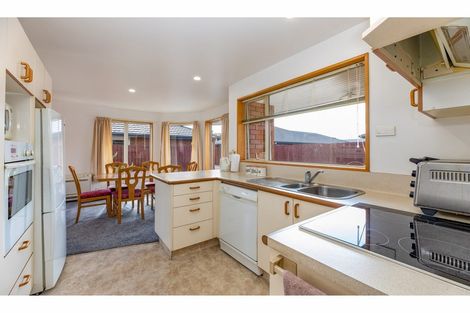 Photo of property in 30 Seymour Street, Hornby, Christchurch, 8042