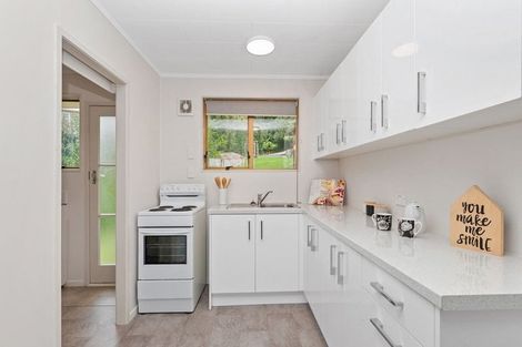 Photo of property in 1/19 Kemp Road, Massey, Auckland, 0614