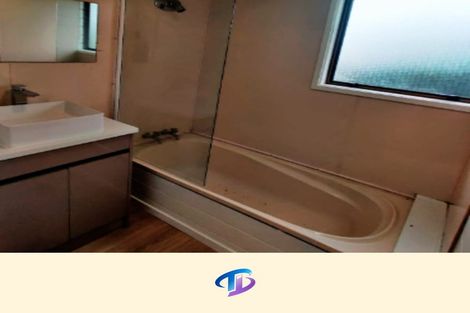 Photo of property in 2/12 Christmas Road, Manurewa, Auckland, 2102