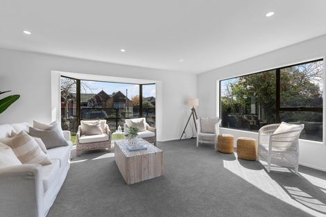 Photo of property in 5 Cricklewood Place, Avonhead, Christchurch, 8042