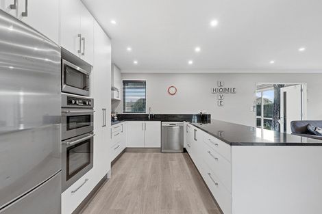 Photo of property in 12 Harakeke Way, Rangiora, 7400