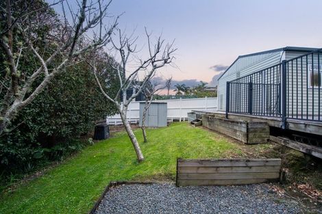 Photo of property in 147 Churchill Road, Rothesay Bay, Auckland, 0630