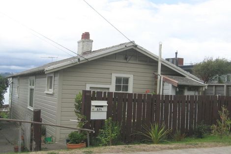Photo of property in 271 Queens Drive, Lyall Bay, Wellington, 6022