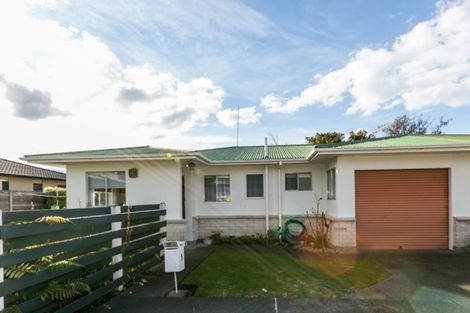 Photo of property in 3/203 Gloucester Street, Taradale, Napier, 4112