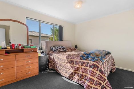 Photo of property in 15 Josie Lane, Manurewa, Auckland, 2102