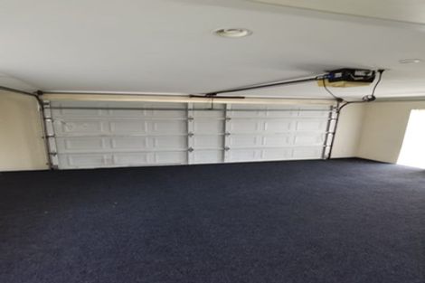 Photo of property in 22 Maghera Drive, East Tamaki Heights, Auckland, 2016