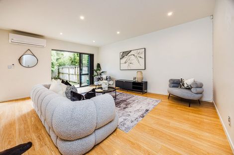 Photo of property in 10a Carlos Drive, Flat Bush, Auckland, 2016