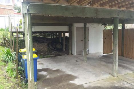 Photo of property in 2/3 Northwick Place, Hillcrest, Auckland, 0627