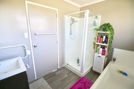 Photo of property in 98b Riverview Road, Huntly, 3700