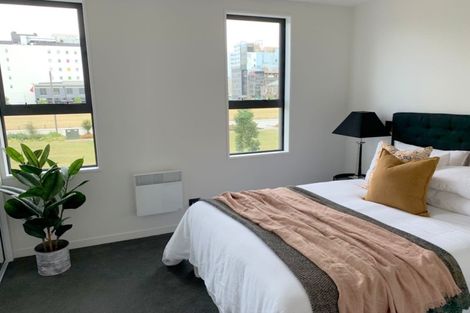 Photo of property in 11 Taggart Place, Sockburn, Christchurch, 8042