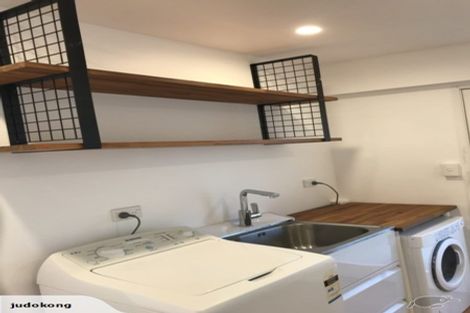 Photo of property in 5 Madison Place, Forrest Hill, Auckland, 0620