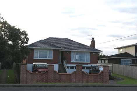 Photo of property in 444 Old Te Atatu Road, Te Atatu Peninsula, Auckland, 0610