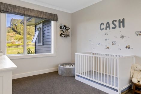 Photo of property in 7 Lochinvar Lane, Acacia Bay, Taupo, 3385