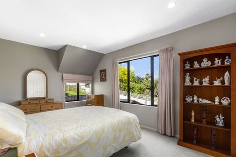 Photo of property in 30 Lanyon Place, Whitby, Porirua, 5024